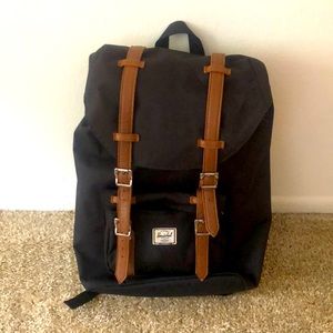 Hershel blackmidsize little America backpack